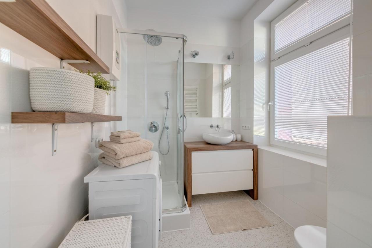 Studio In Main District In Gdansk Wrzeszcz Apartment ภายนอก รูปภาพ